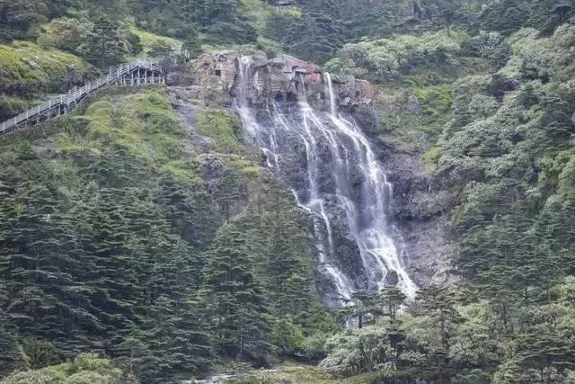 【快讯】陇西县第十八届人民代表大会第三次会议隆重开幕